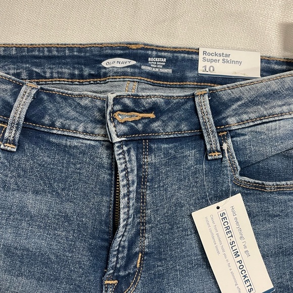 NWT Old Navy rockstar super skinny, high-rise jeans, straight leg size 10 - Picture 3 of 4